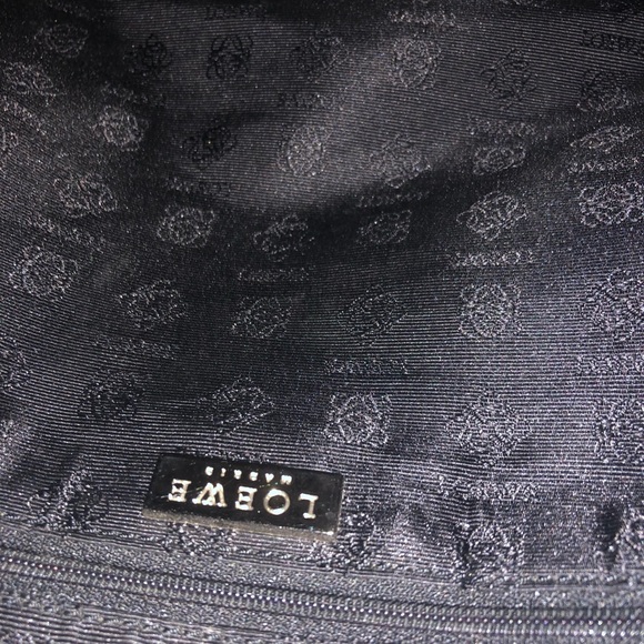 Loewe Pebble Leather Shoulder Bag - Picture 8 of 8